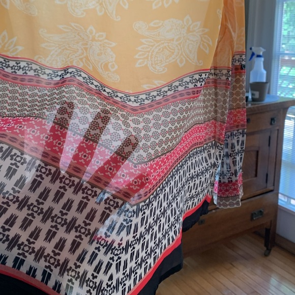 Polyester Flowy Lined Blouse, Yellow, Pink, Black, L-XL - Picture 3 of 9